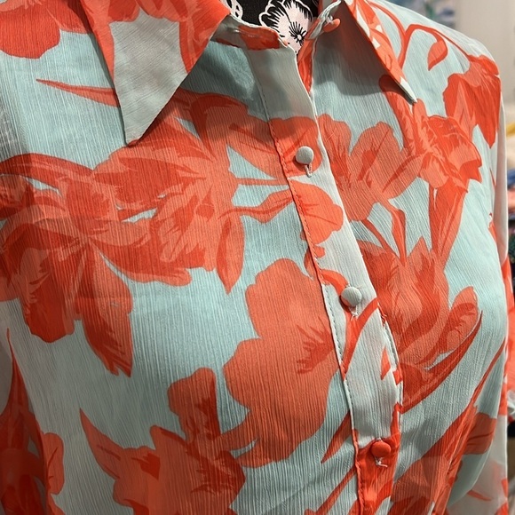 OLIVACEOUS Floral cropped blouse - Picture 5 of 11